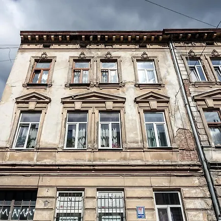 Daire Romantic Apartments-near Opera House 5/8