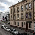 Romantic Apartments-near Opera House 5/8 *
