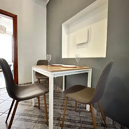 Romantic Apartments-near Opera House 5/8 Λβιβ