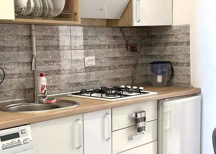 Romantic Apartments-near Opera House 5/8 شقة إلفيف