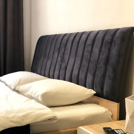 Romantic Apartments-near Opera House 5/8 Lviv